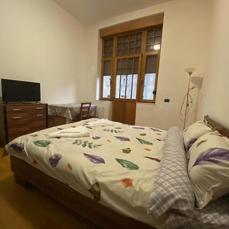 Appartamento Apartament Piata Victoriei Timisoara Esterno foto